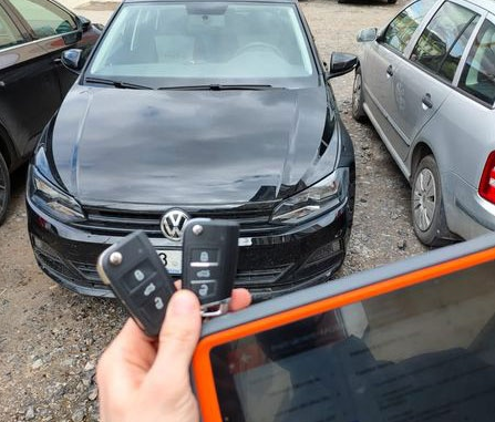 Key Tool Plus Adds Key on 2019 VW Polo MQB49/5C