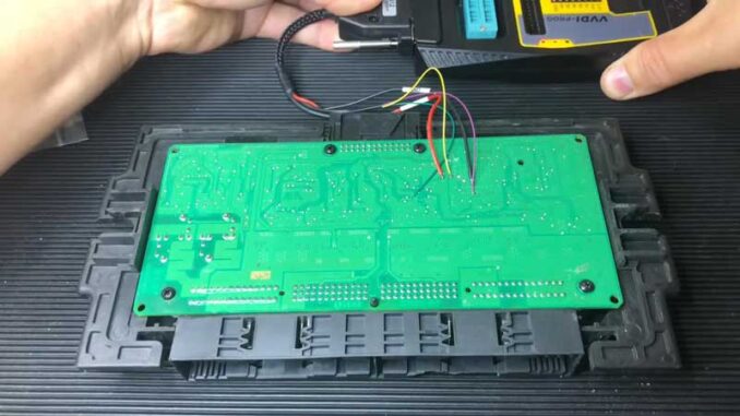 xhorse-vvdi-prog-mc9s12-reflash-cable-repair-bmw-frm-xeq384 (2) VVDI PROG + MC9S12 Reflash Cable Repair BMW FRM XEQ384