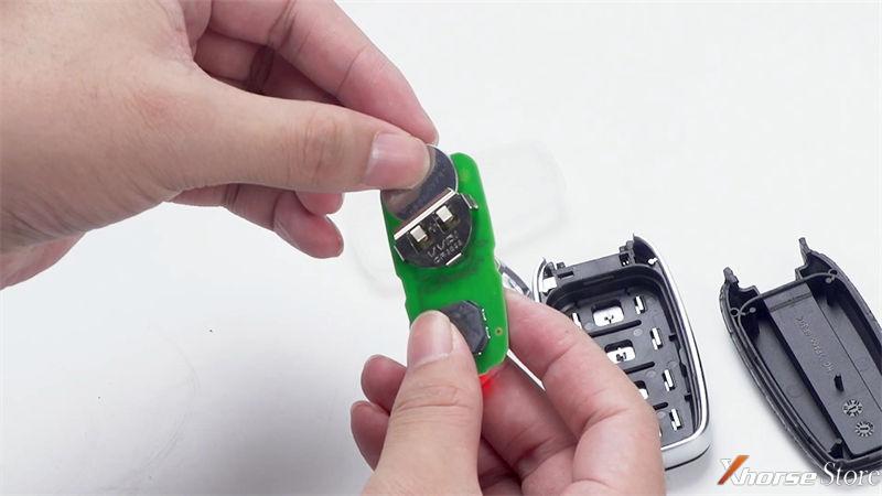 Disassemble and Install Xhorse XM38 Smart Key
